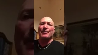              نعري على زكي أنا باش تضحك دندنها