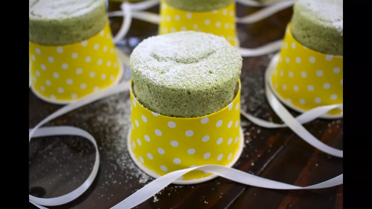 Japanese Cotton Soft Cheesecake - Fluffy Matcha Asian Bakery Cake Recipe