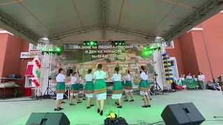 Красотата на българските народни танци по време на участието на ТК Рипни Калинке 