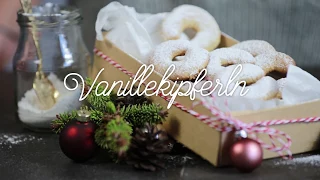 Vanillekipferl/ Vanilla Cookies. 