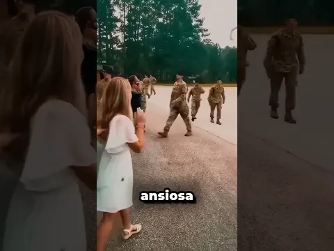 Ela Esperava Pelo Retorno Do Namorado