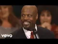 Download Lagu Bill \u0026 Gloria Gaither - Amazing Grace ft. Wintley Phipps (Live)
