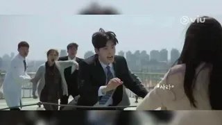 اقوى المشاهد الحزينه على اجمل اغنيه اجنبيه انا ملاك وحيد جدا ومحطم 