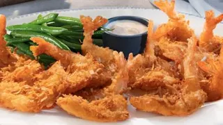 We Tried 15 Red Lobster Menu Items Here s What You Should Order