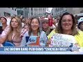 Zach Brown Band Performs Chicken Fried On The Today Show