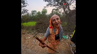 '' মধ্যপথে "