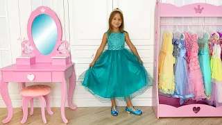 صوفيا وفيديوهات مضحكة عن الأميرات والألعاب للفتيات دندنها