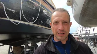 Как отмыть тик на яхте. Полировка бортов яхты.