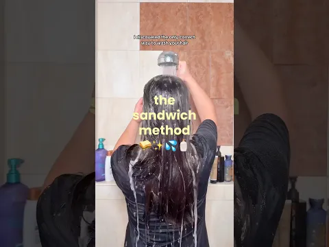 I think I discovered the best way to wash your hair 👀 #hairtok #haircare