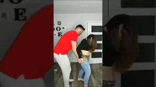 طريقة رفع السروال  طريقة رفع السروال