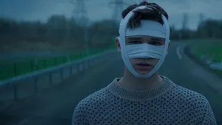 طفل اتولد وكبر وهو جميل لدرجة ان اي حد بيبصله في وشه بيموت Looks That Kill 