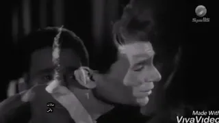 تترجا مين وهو مش سامع كلامك   وتقول لمين وهو مش دارى بغرامك   دندنها