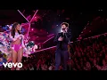 Download Lagu Shawn Mendes - Lost In Japan (Live From The Victoria’s Secret 2018 Fashion Show)