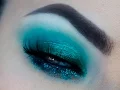 Gloss and Glitter Eye