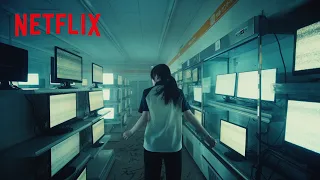 ⚠️ホラー注意 - モニターだらけの”コンビニステージ"が実写化 | 夜勤事件 | Netflix Japan