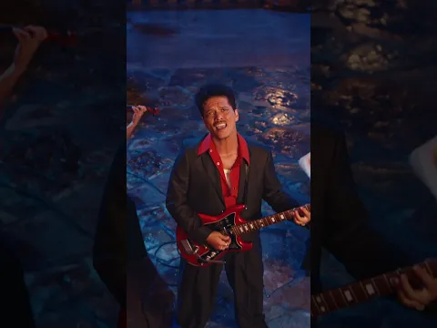 Ahogy @brunomars táncolni hív, úgy senki más nem tud!🥹#shorts #DanceWithMe #BrunoMars #TheRomantic