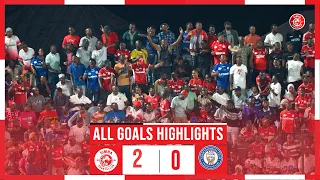 MASHABIKI WENYE FURAHA ZAIDI WAKIWA KWENYE KILELE CHA FURAHA.