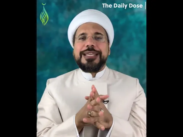 ⁣Can I Turn My Ring in Qunoot of Salah? | The Daily Dose | Sheikh Mohammed Al-Hilli #shorts