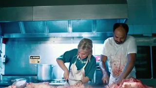 زوجين باعوا لحوم بشرية بالغلط للزبائن وعجبهم الطعم فقرروا يكونوا أكبر جزارين بشر  زوجين باعوا لحوم بشرية بالغلط للزبائن وعجبهم الطعم فقرروا يكونوا أكبر جزارين بشر