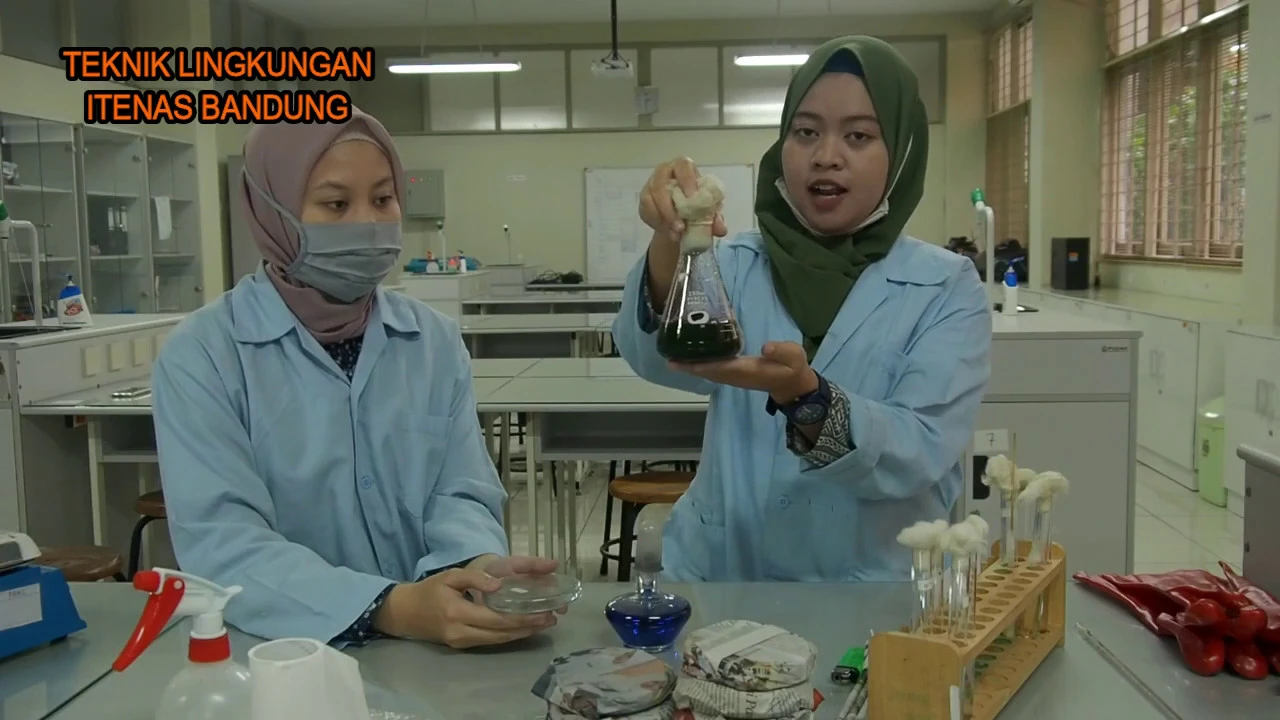 CMU - PAP Smear preparation. 