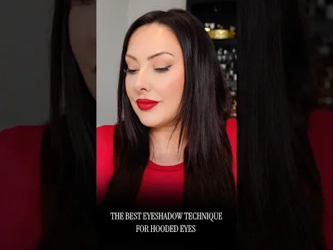 Over 40? You NEED to Do Eyeshadow Like This for Hooded Eyes
