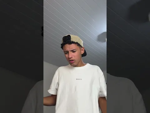 Quando cai água no celular...