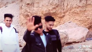 يصلات الزين  ناس كتير طلعو بوشين  دندنها