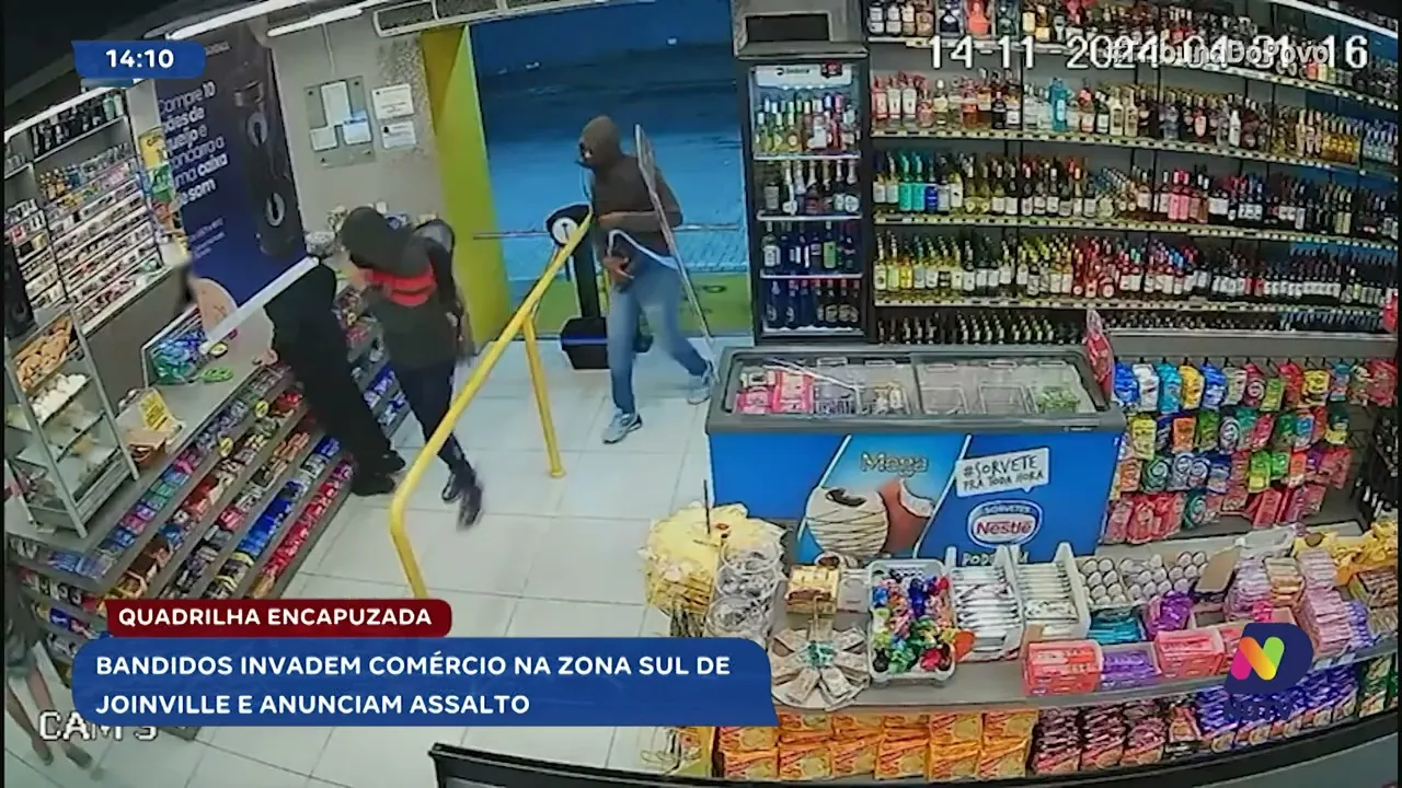 Quadrilha é flagrada roubando conveniência em Joinville e é presa pela PM