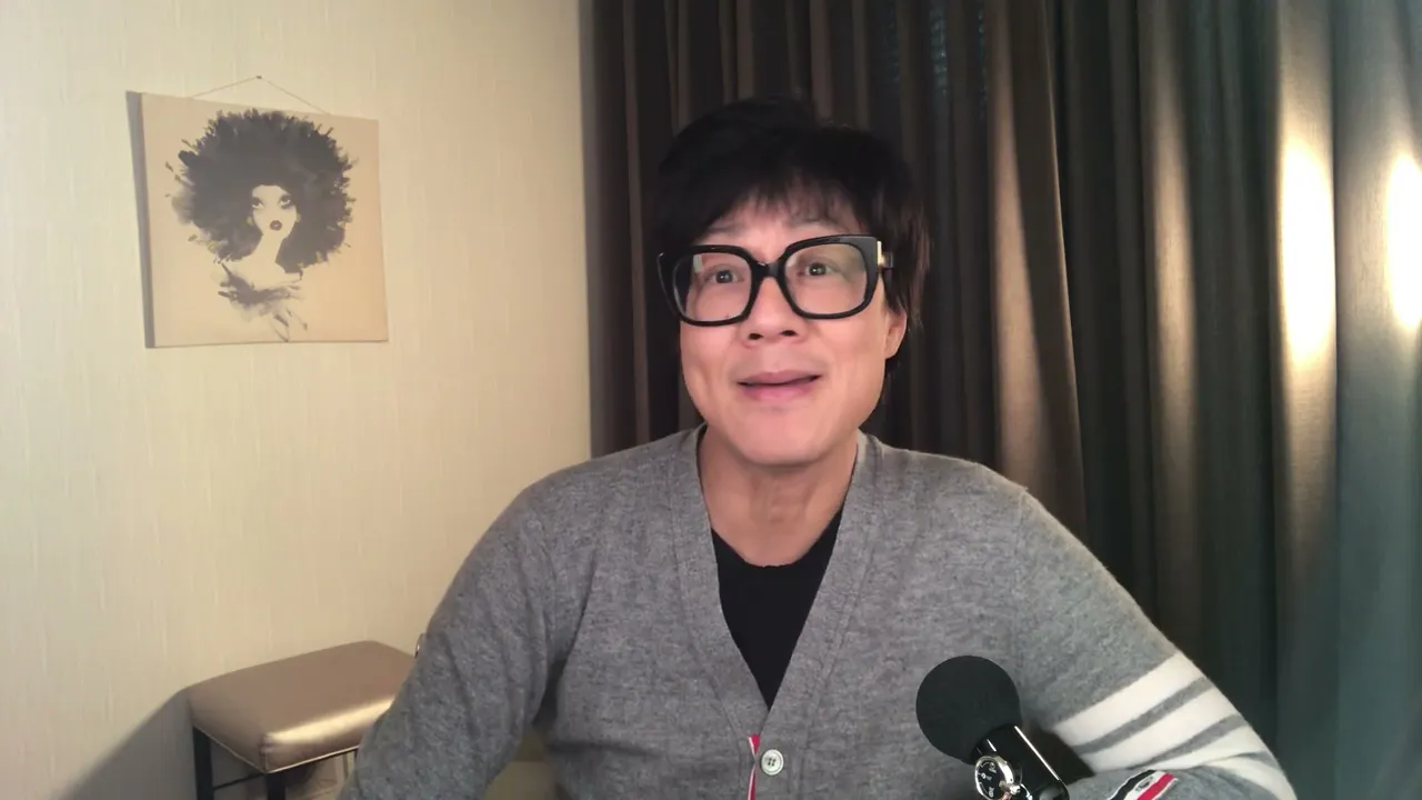 習在浙江美院的情婦曝光,比彭麻麻有學問懂審美;國內猛誇習是王陽明在世
