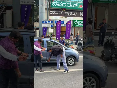 Incident on mg road 🛣️ 😱 #lekigoswami #bengaluru