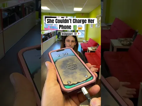 You won’t Believe what Came out inside of her Phone 😱 #shorts #moneytalkswireless