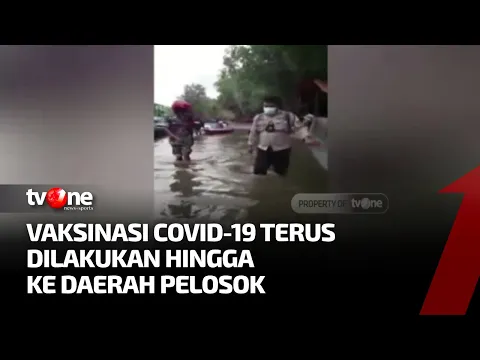 Perjuangan Petugas Susuri Anak Sungai Antarkan Vaksin Covid-19 ke Pelosok Desa