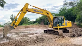 รถแม็คโครตักทรายในน้ำ ดูดทรายขึ้นจากแม่น้ำปิง Excavator Digging Sand