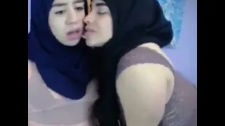 Lesbian Muslim Girls Kissing On Webcam  Lesbian Muslim Girls Kissing On Webcam