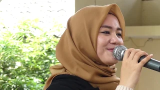 Download Lagi Makan Siang, Diiringi Lagu ini, Beuuh Jadi Nambah 3 Piring MP3