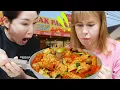 Download Lagu Mukbang Seblak 12 Topping Full! Kakak Ipar Bule Auto K.O?! 🤣🌶