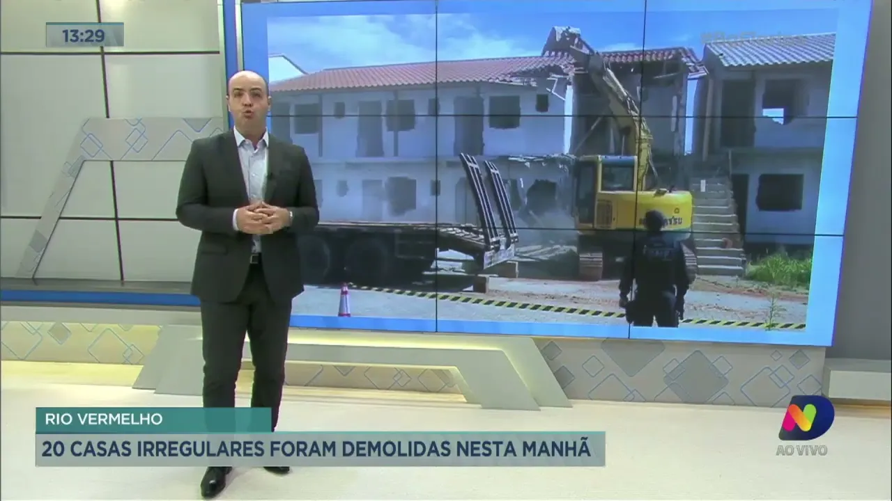 20 casas irregulares foram demolidas no Rio Vermelho em Florianópolis