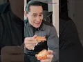 Download Lagu Pecinta Kulit Ayam Dilarang Nonton! Cara Ade Rai Makan Fried Chicken