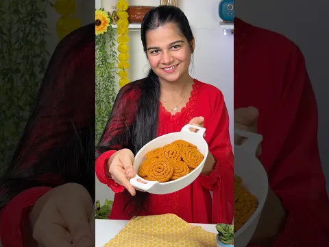 Kya Aapne Kabhi Ghar Par Itni Tasty Aur Crispy Chakali Khayi Hai? #shorts