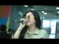 Naomi Ivo - Addiction (Live Acoustic) #Ngantor Ngamen Di Kantor  // RnB pop GAMELAN