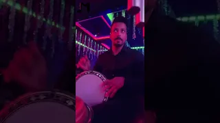 استمتع بإيقاعات العالم جلسات طبلة مفاجئة Viral Darbuka Likes 