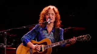 Download Bonnie Raitt - Love Me Like A Man - Newark 07-06-2017 MP3