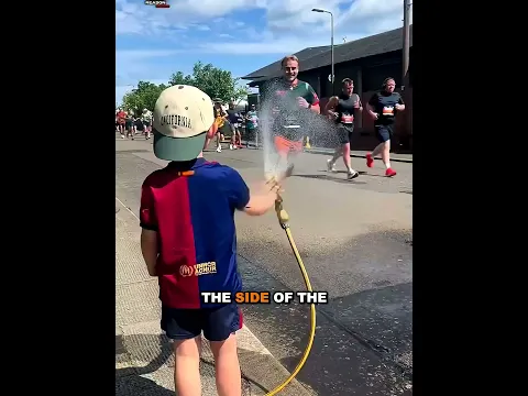 Marathon Water Helper 💧🏃
