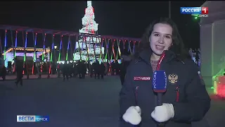 В Омске открылась главная городская елка