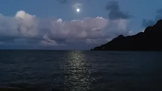 Moonrise Honolulu Hawaii