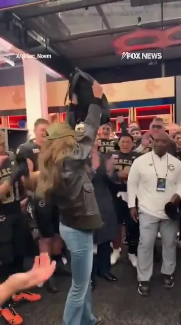 ‘SO PROUD’: Noem cheers on Coast Guard Academy in rivalry game #shorts #usa #us #foxnews