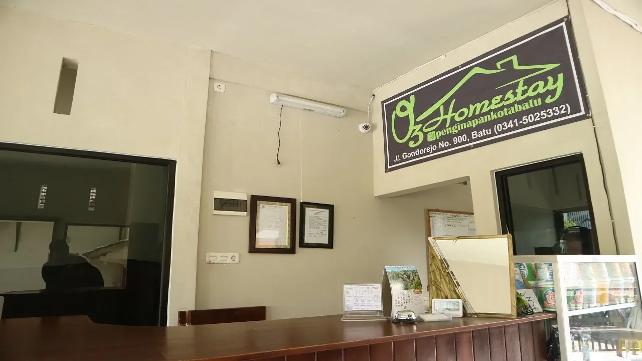 Review Guest House Murah di Batu Malang | Reddoorz Near Jatim Park 2-Embun Pagi Syariah. 