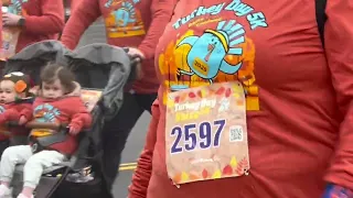 Thousands kick off Thanksgiving with Boise Turkey Day 5k