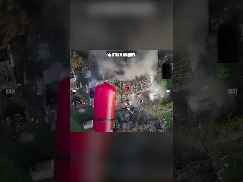 Гратися з вогнем заборонено, хробаччо