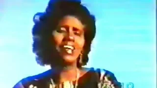 amina cabdilaahi hees waligeed aduunyada lyrics